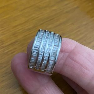 Silver band ring with crystals